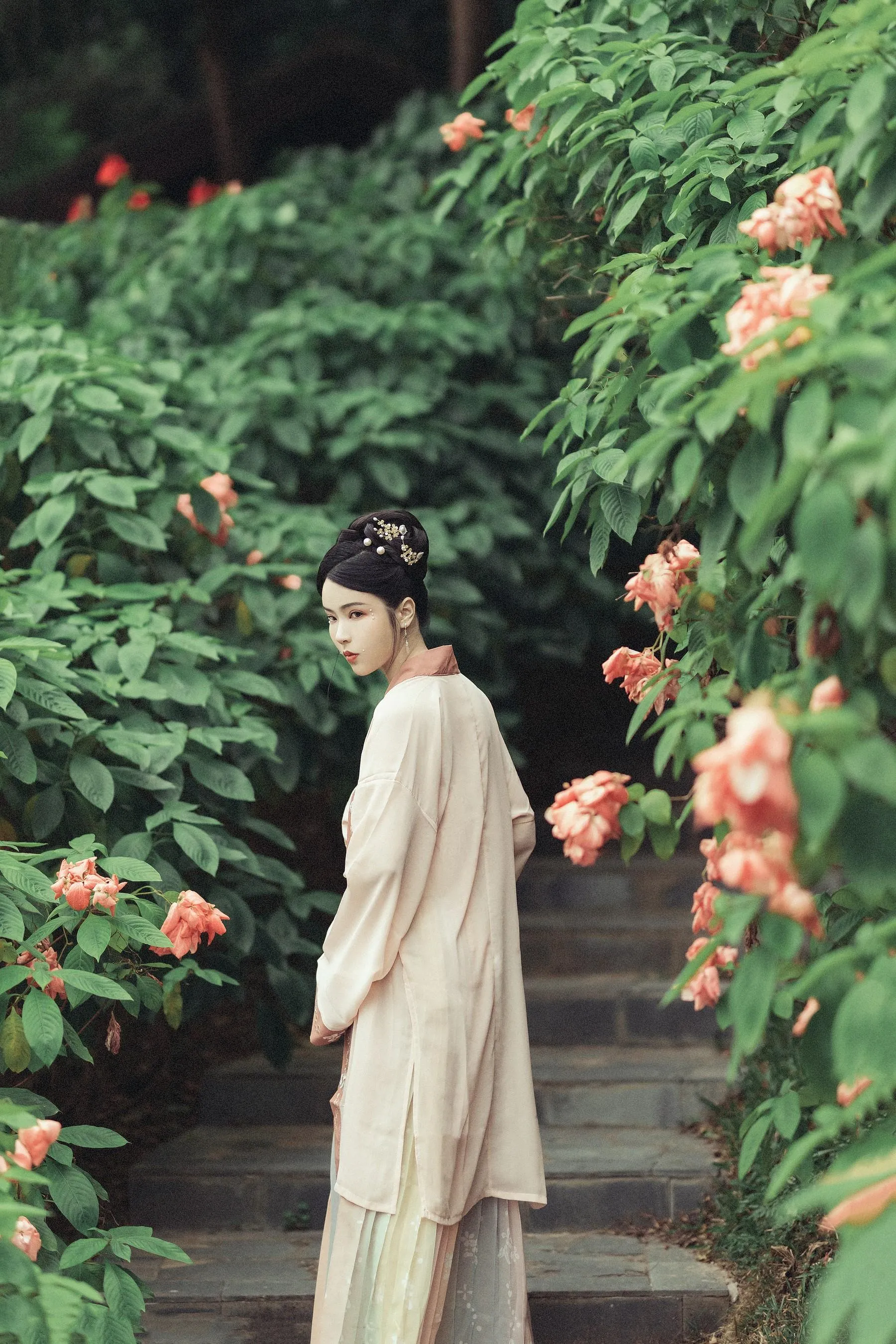 [YITUYU艺图语]2022.01.04 花期不待 三重子 [27P]插图5